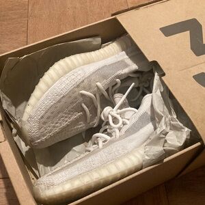 Mens Yeezy 350 v2 Bone size 9